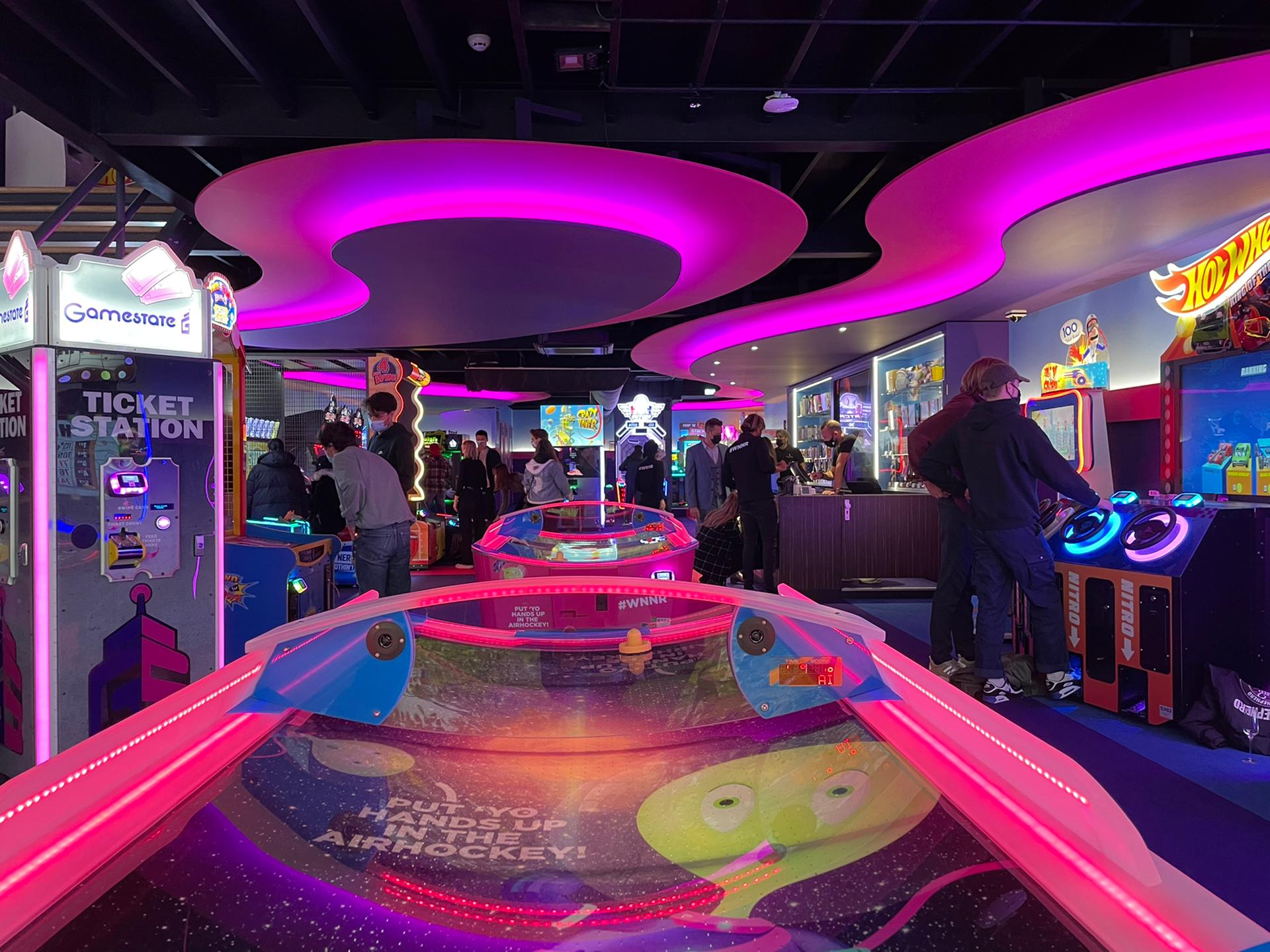 La première salle d'arcade Gamestate de Belgique ouvre ses portes au